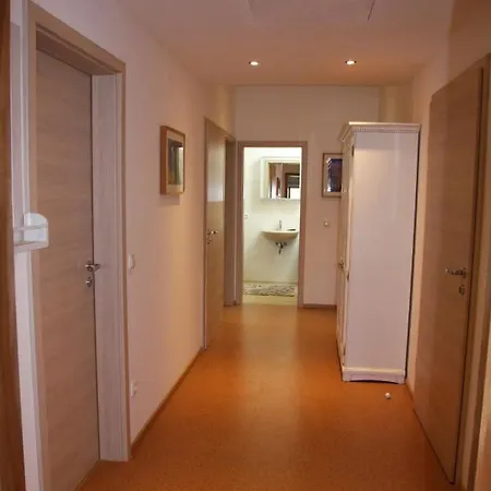 Ferienwohnung Adamer Apartman *